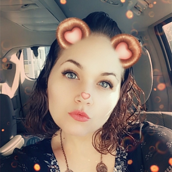 Meet your Posher, Mandy - Picture 1 of 1